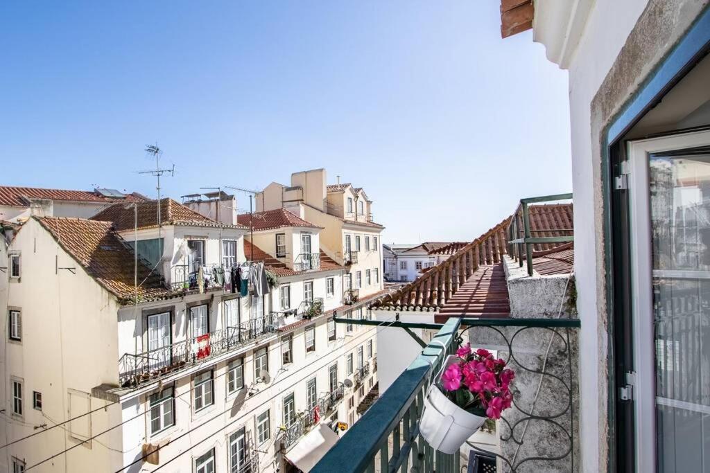 InLoveApartments - Alfama Best Balcony - Housity
