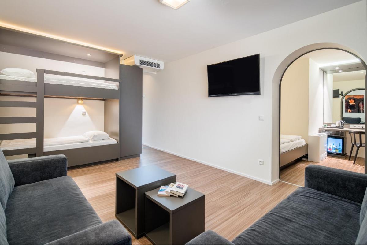 Hotel Knorz - Housity