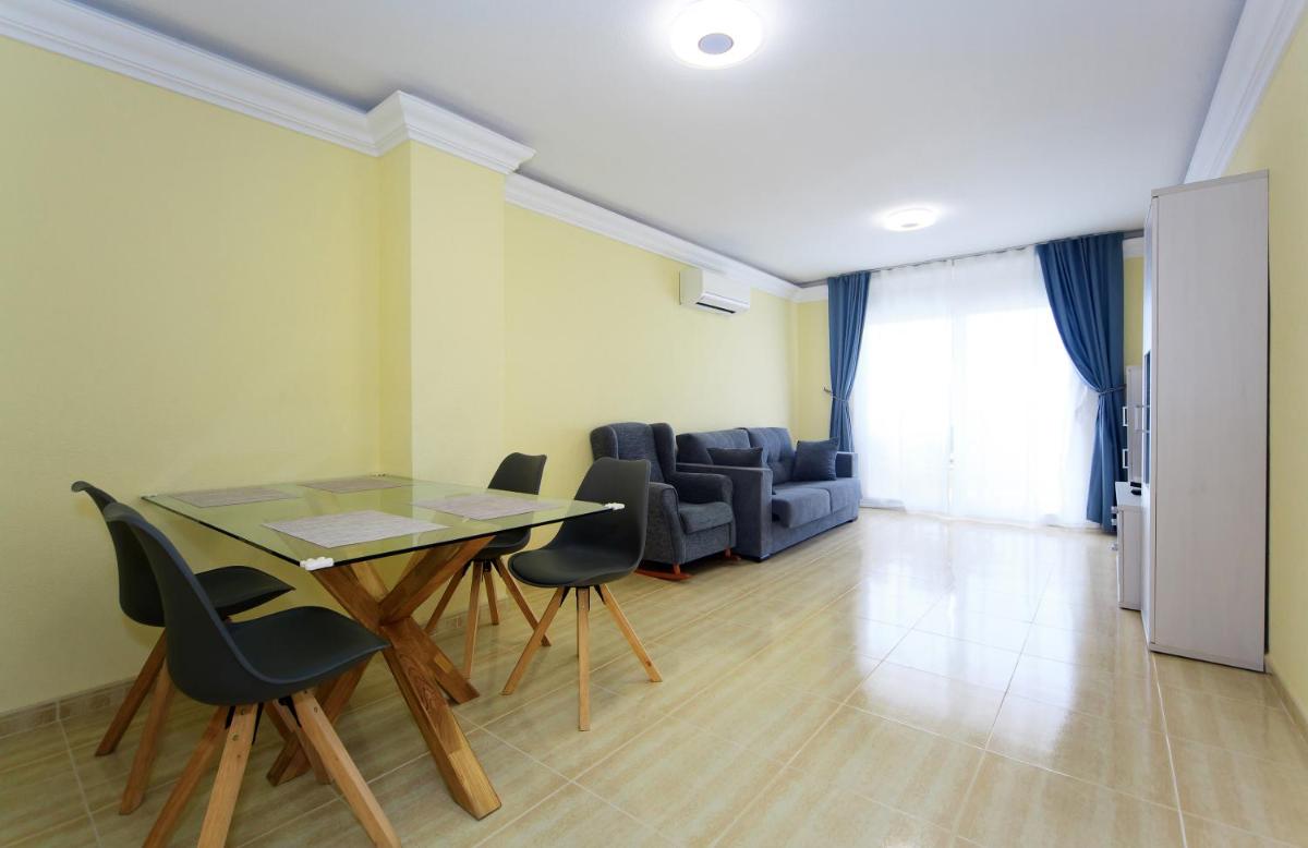Two Bedroom Apartment La Manga - Hizvo