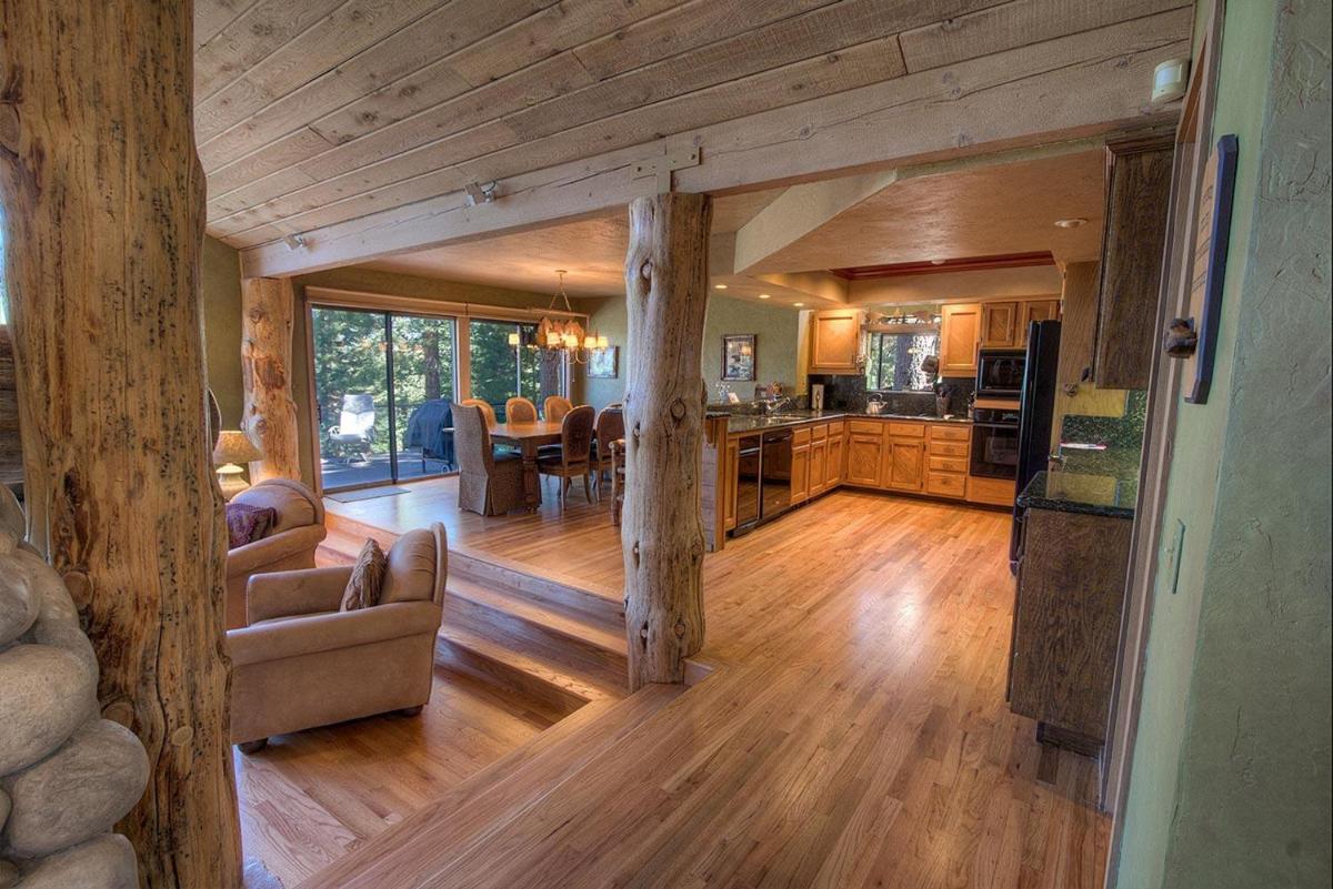 Heavenly Tree House by Lake Tahoe Accommodations - Housity