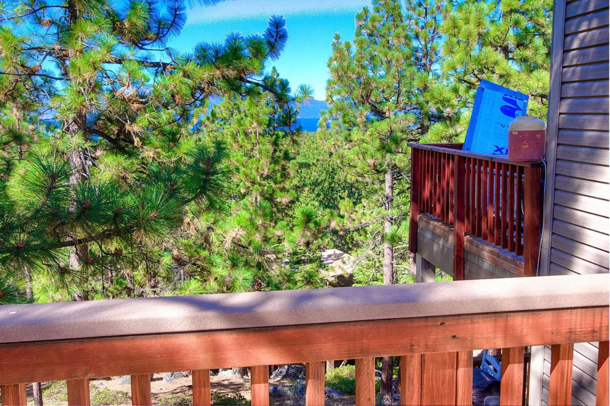 Village Pleasure by Lake Tahoe Accommodations - Housity