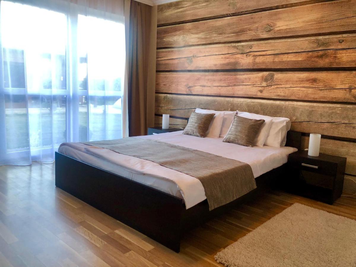 Virág Vendégház - Housity