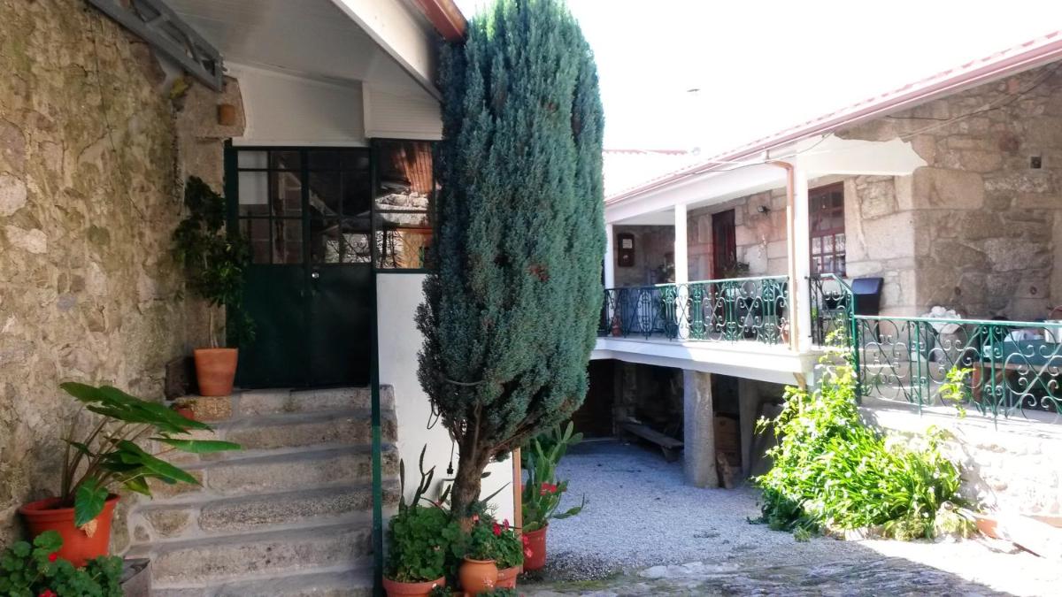 3 bedrooms house with furnished garden and wifi at Gontim - Housity