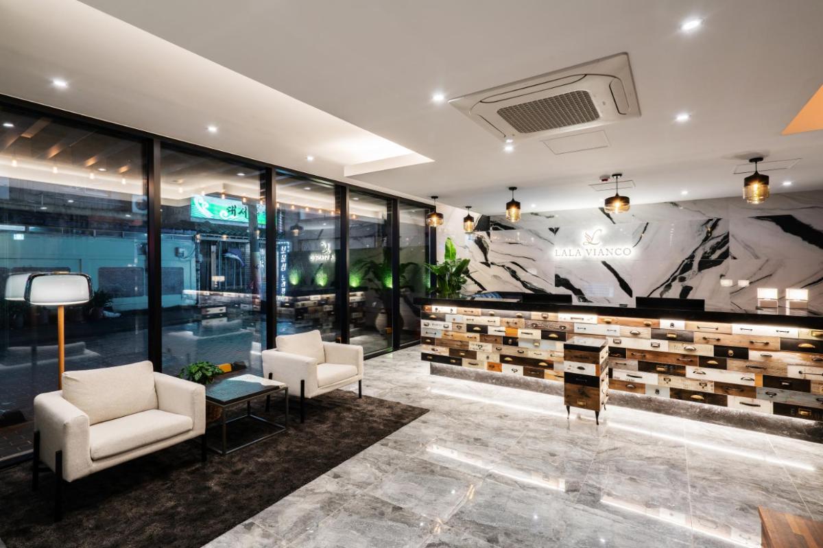 LALA VIANCO BUSINESS Hotel - Housity