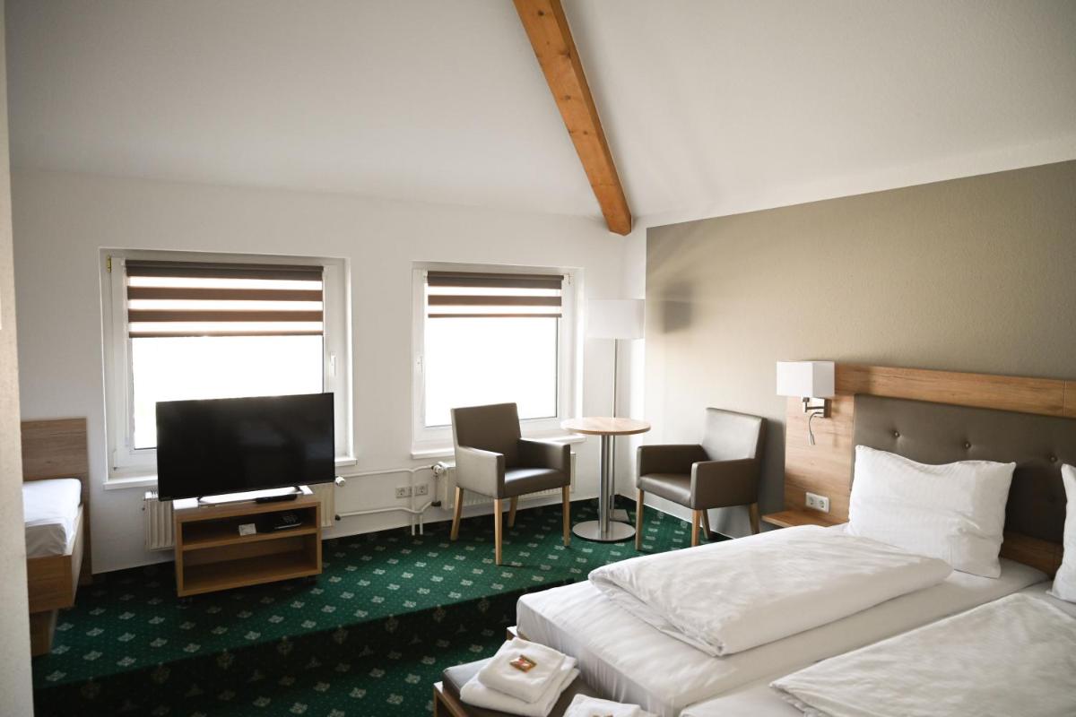 Hotel Novostar - Housity