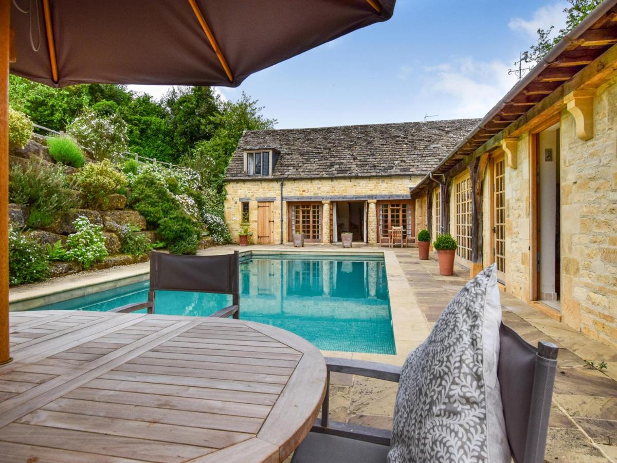 Coach House, Saintbury - Housity