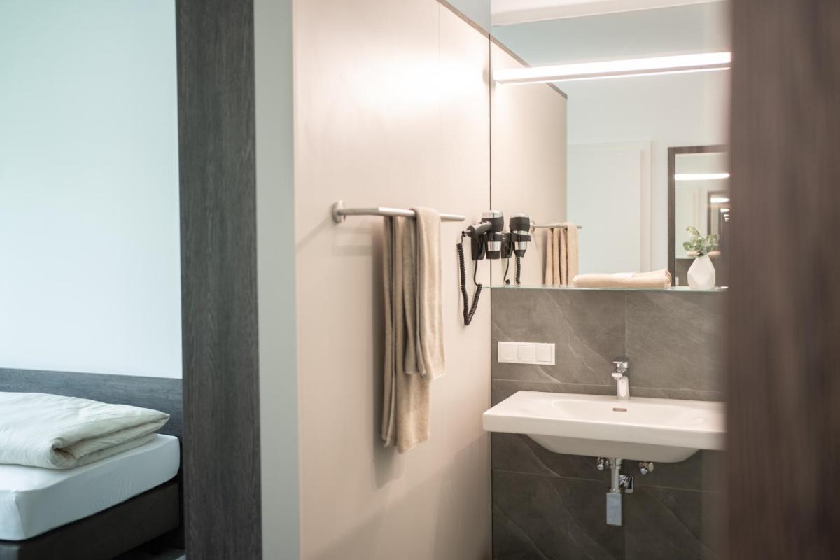 eee Hotel Liezen - Housity