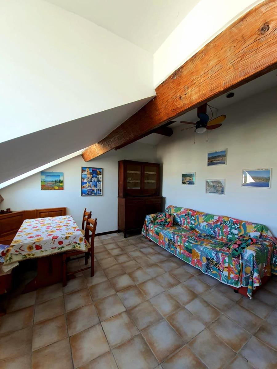 The Taylor's Apartment - Housity