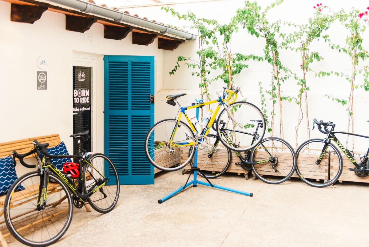 Montar en bicicleta en Hotel Honucai o alrededores