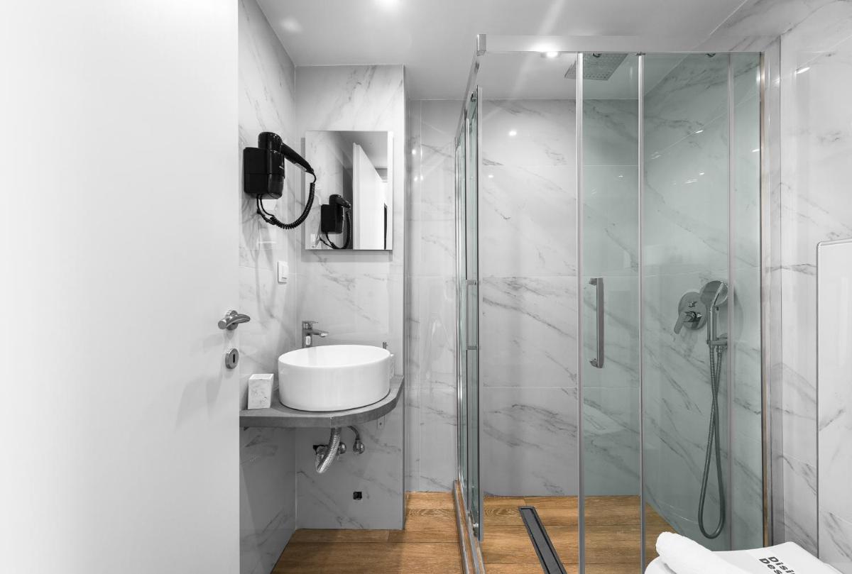 Hermes Suites, Ermou ST, Nilie Hospitality MGMT - Housity