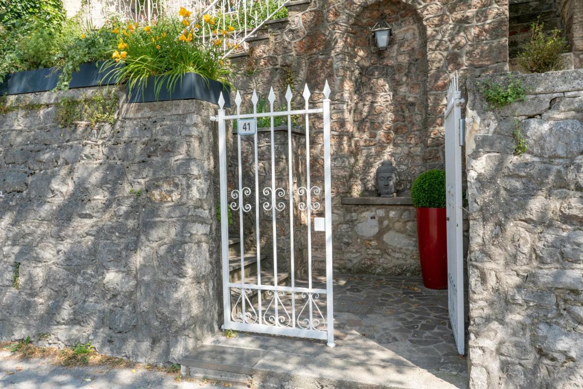 B&B La Chicca - Housity