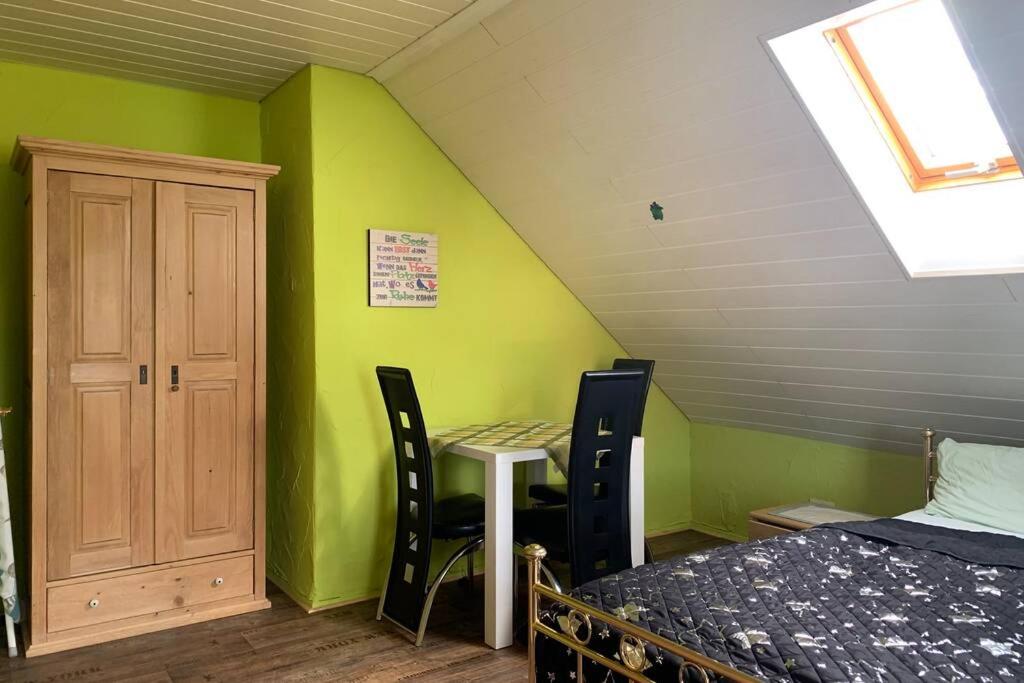 Die gude Drobbe Stubb - Housity