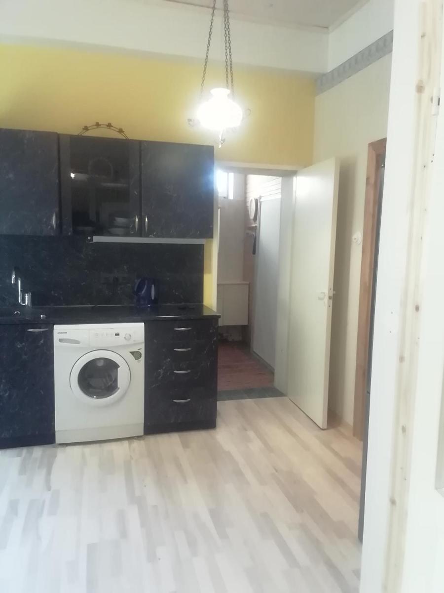 Suitetrails - Private Apartment in Tallin/Stroomi
