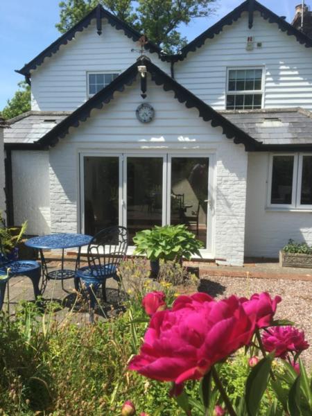 Wishing Well Cottage - Housity