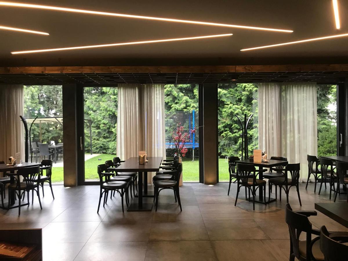 Restaurace a Penzion U Klásků - Housity