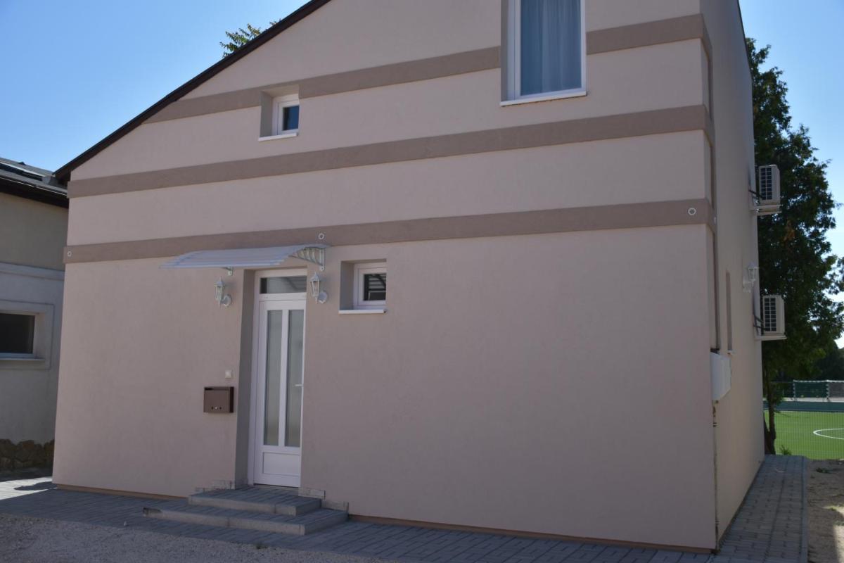 Villa Therme Hévíz - Housity