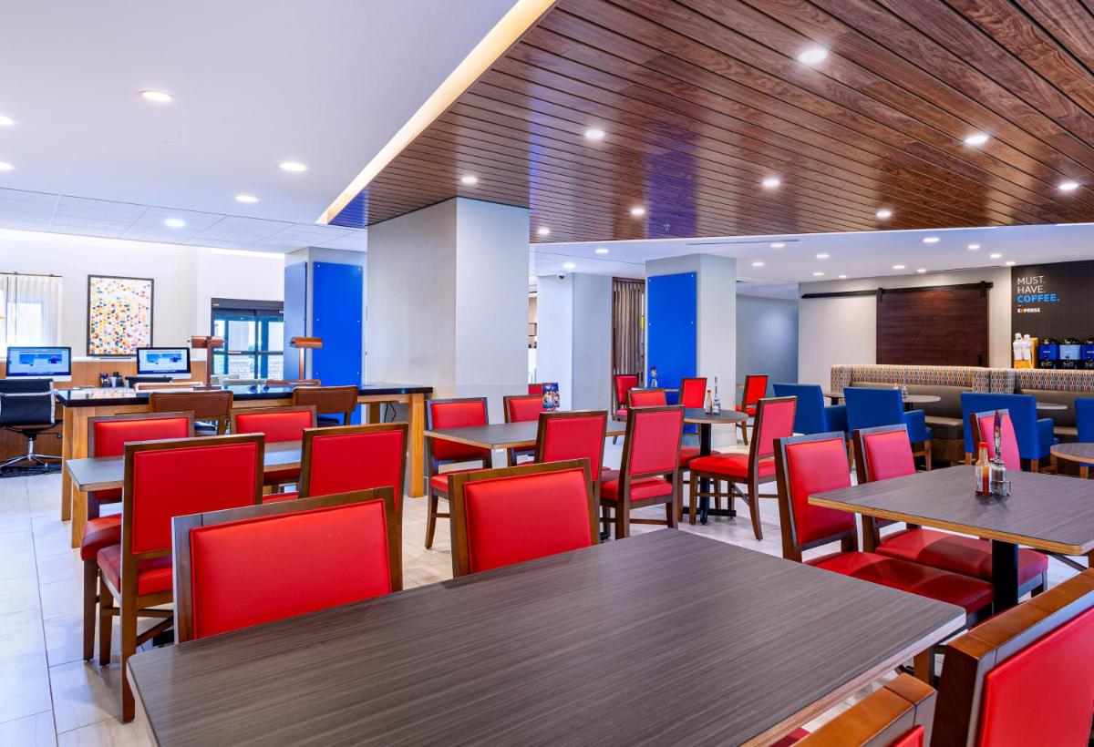 Holiday Inn Express Tampa-Brandon by IHG - Housity