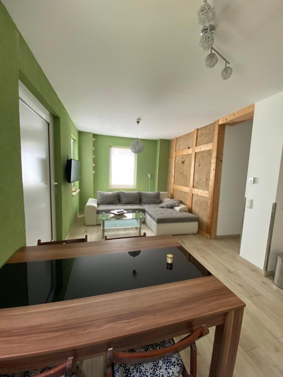 Ferienwohnung Zum Saaletalblick - Housity