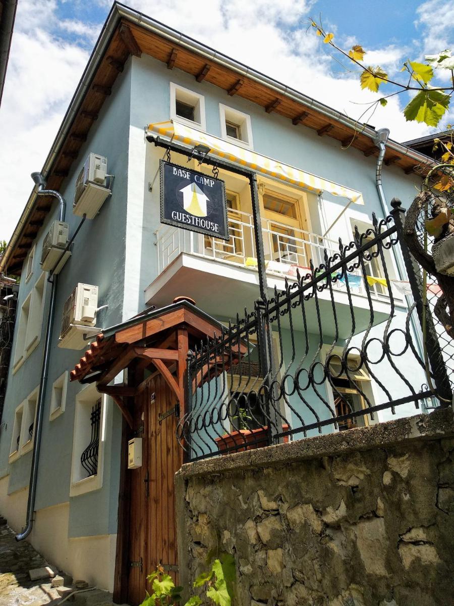 Base Camp Guesthouse - Housity