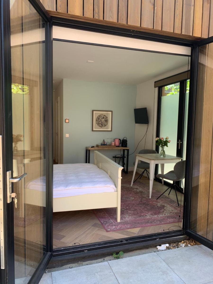 Charming private guesthouse Air by the Beach - Housity