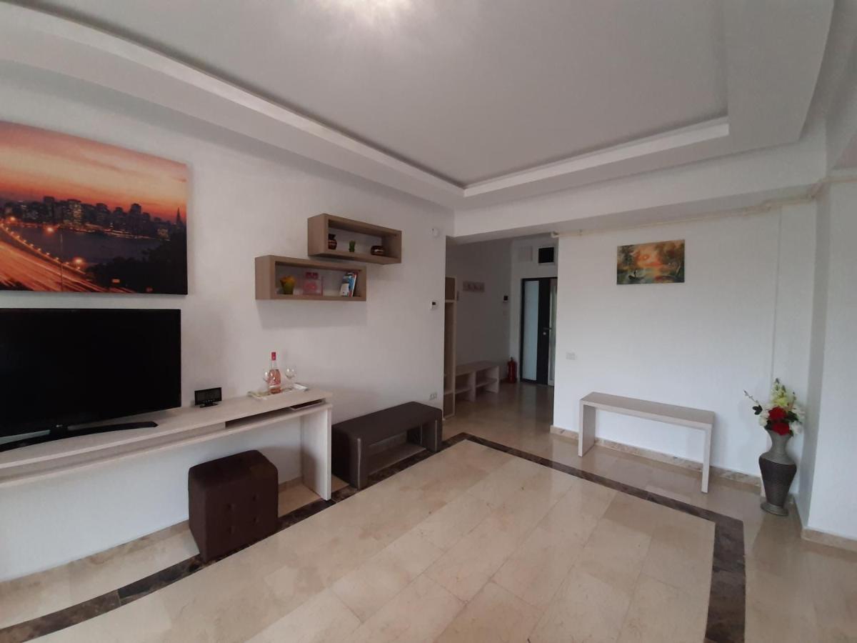 Apartament Sebastian - Vila Sophia 3 Mamaia - Housity