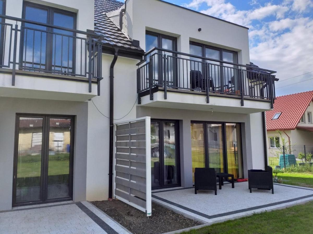 Domek pod świerkami - "Apartamenty świerkowe" - Housity