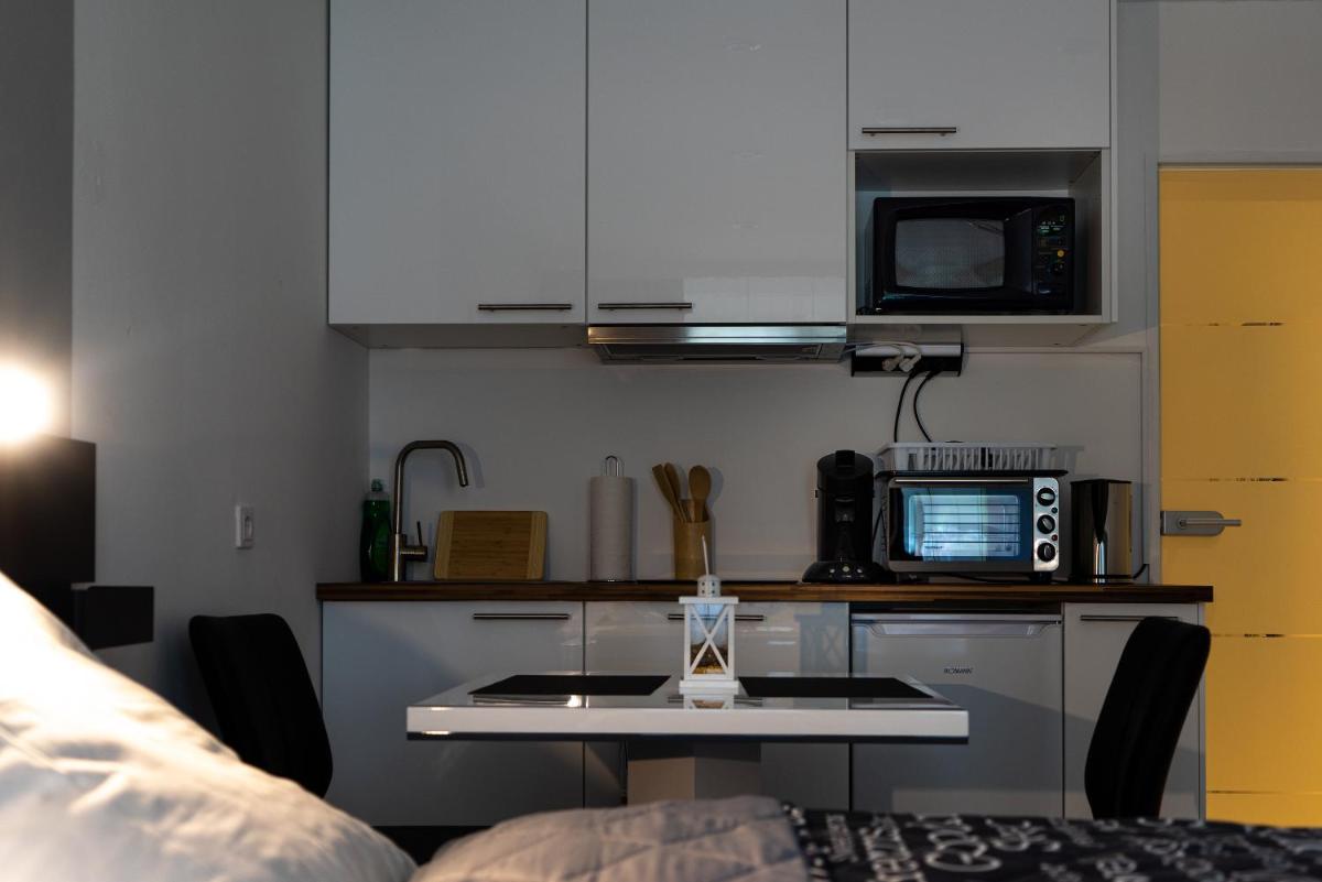 Studio 20qm mit Balkon und Innenpool - 22030 - Housity