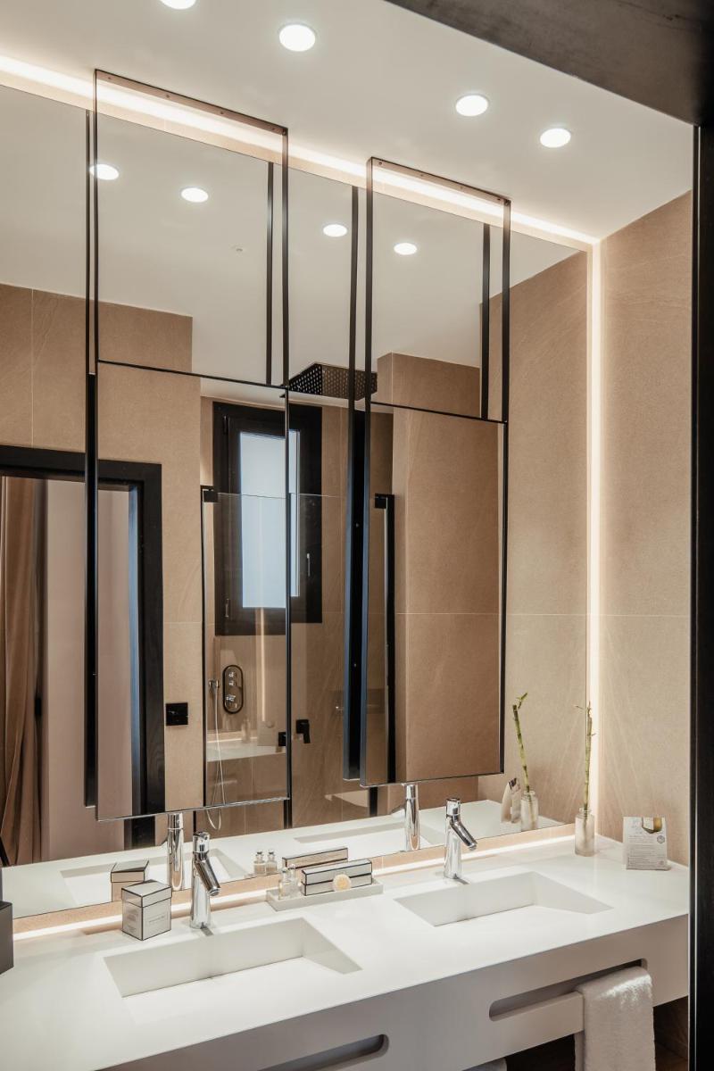 Un baño de Vincci Selección Unuk 5 GL