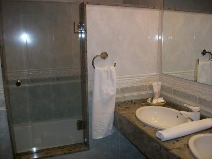Motel Cancun Barbadas-Ourense - Housity