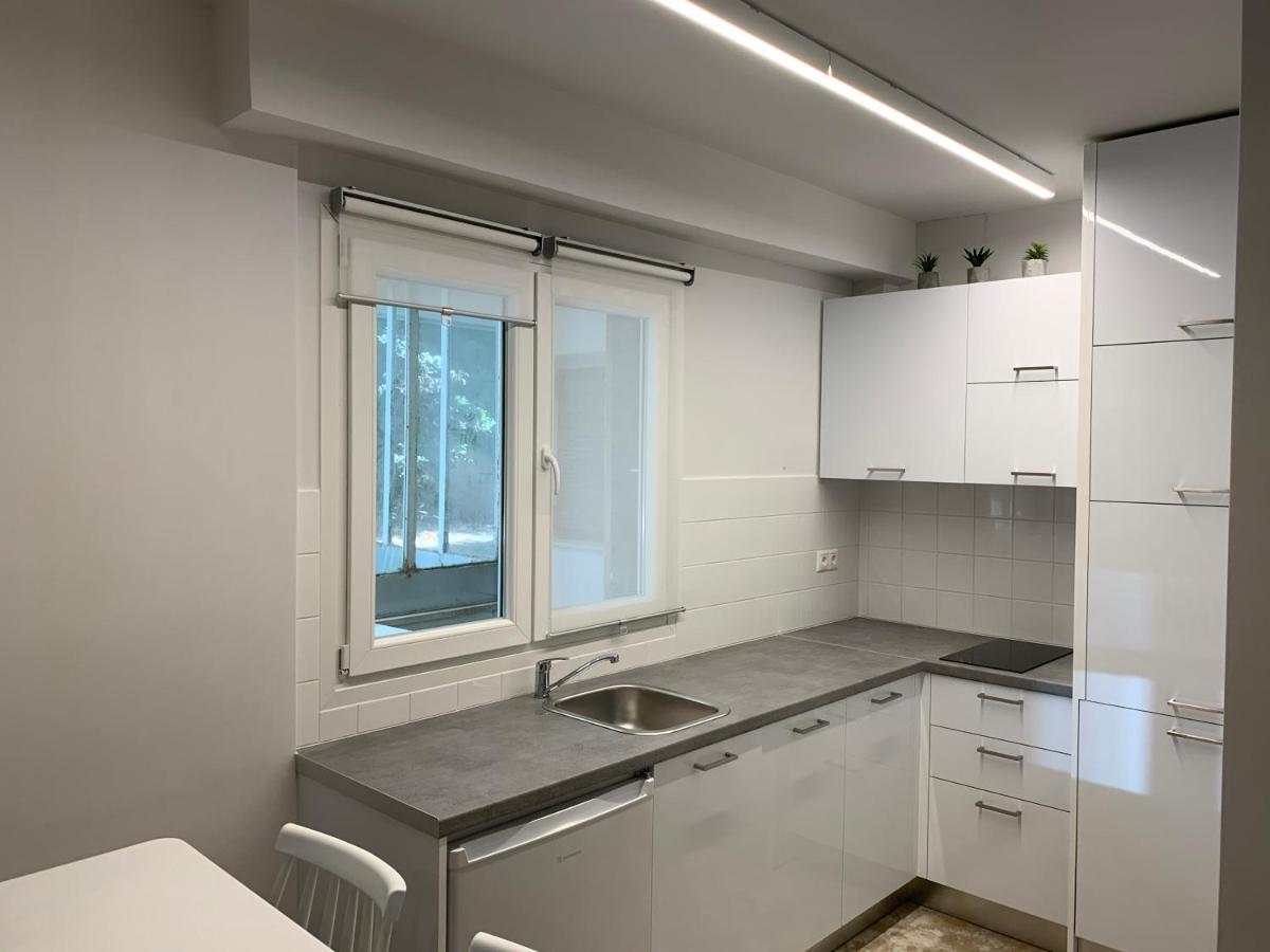 Suitetrails - Renovated apartment in Kifissia Center near Metro G25