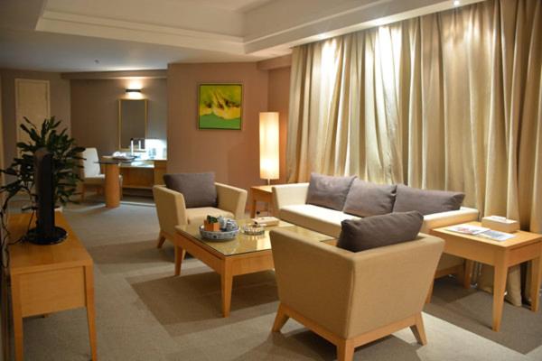 Weihai Haiyue Jianguo Hotel - Housity