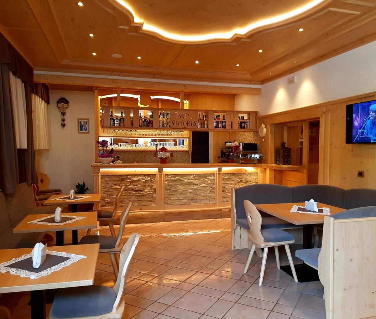 Hotel Vittoria - Housity