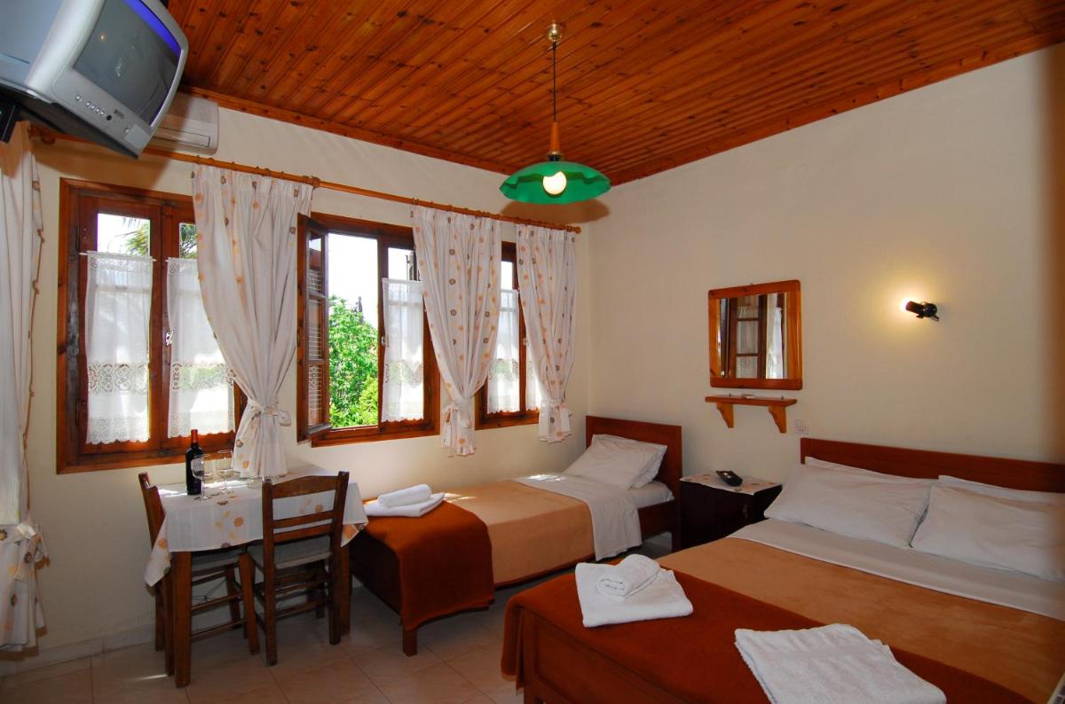 Menelaos Apartments - Housity