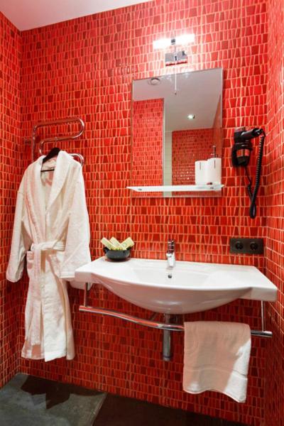 Tim Club Hotel - Housity