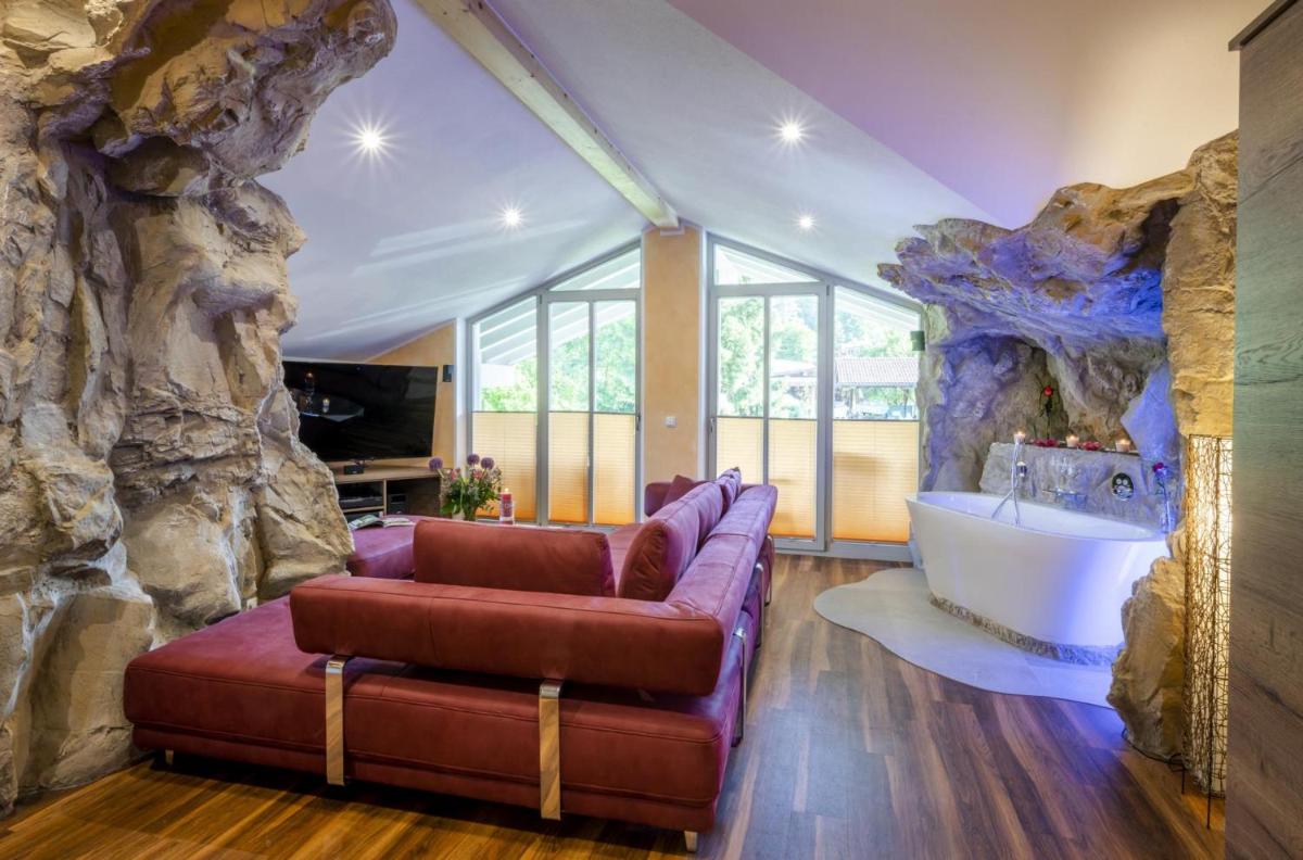 TV/Unterhaltungsangebot in der Unterkunft Alpenglühn Apartments - Adult Only