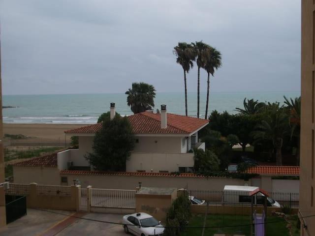 Apartamento estudio en playa Puig - Hizvo