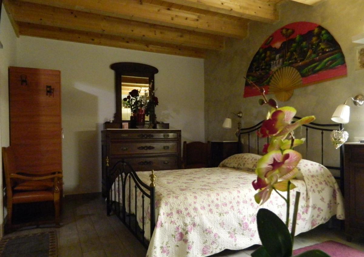 Torre Anna Historical Center Living - Housity