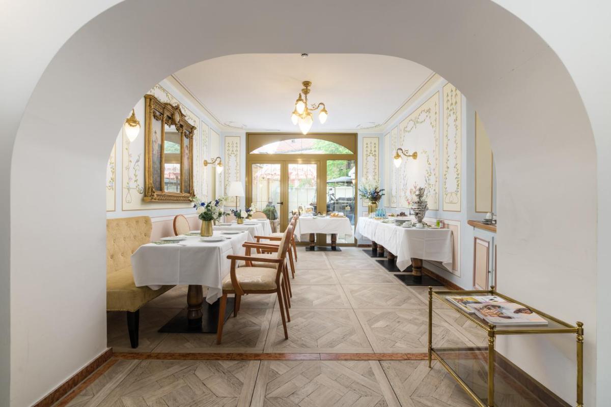 Hôtel du Train - Housity