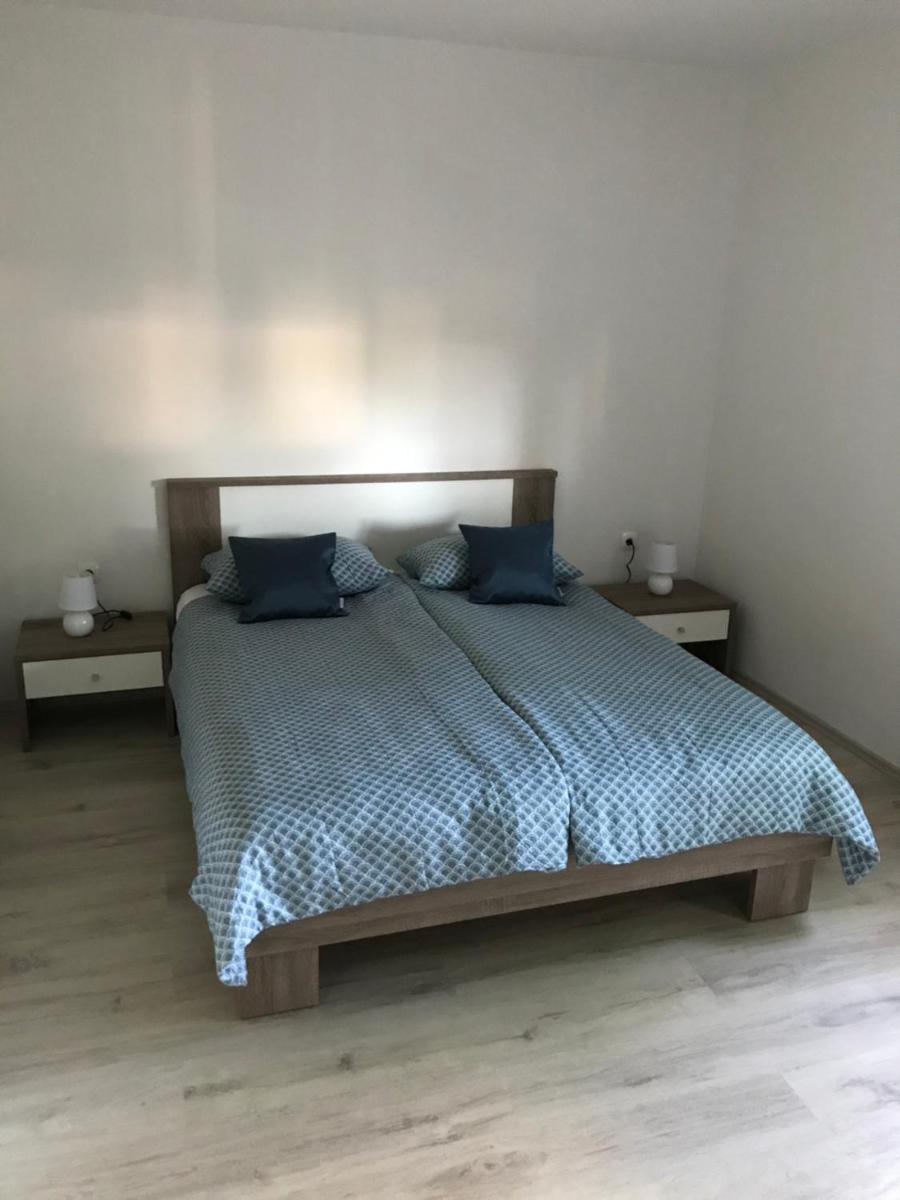 Apartments Lena - Housity