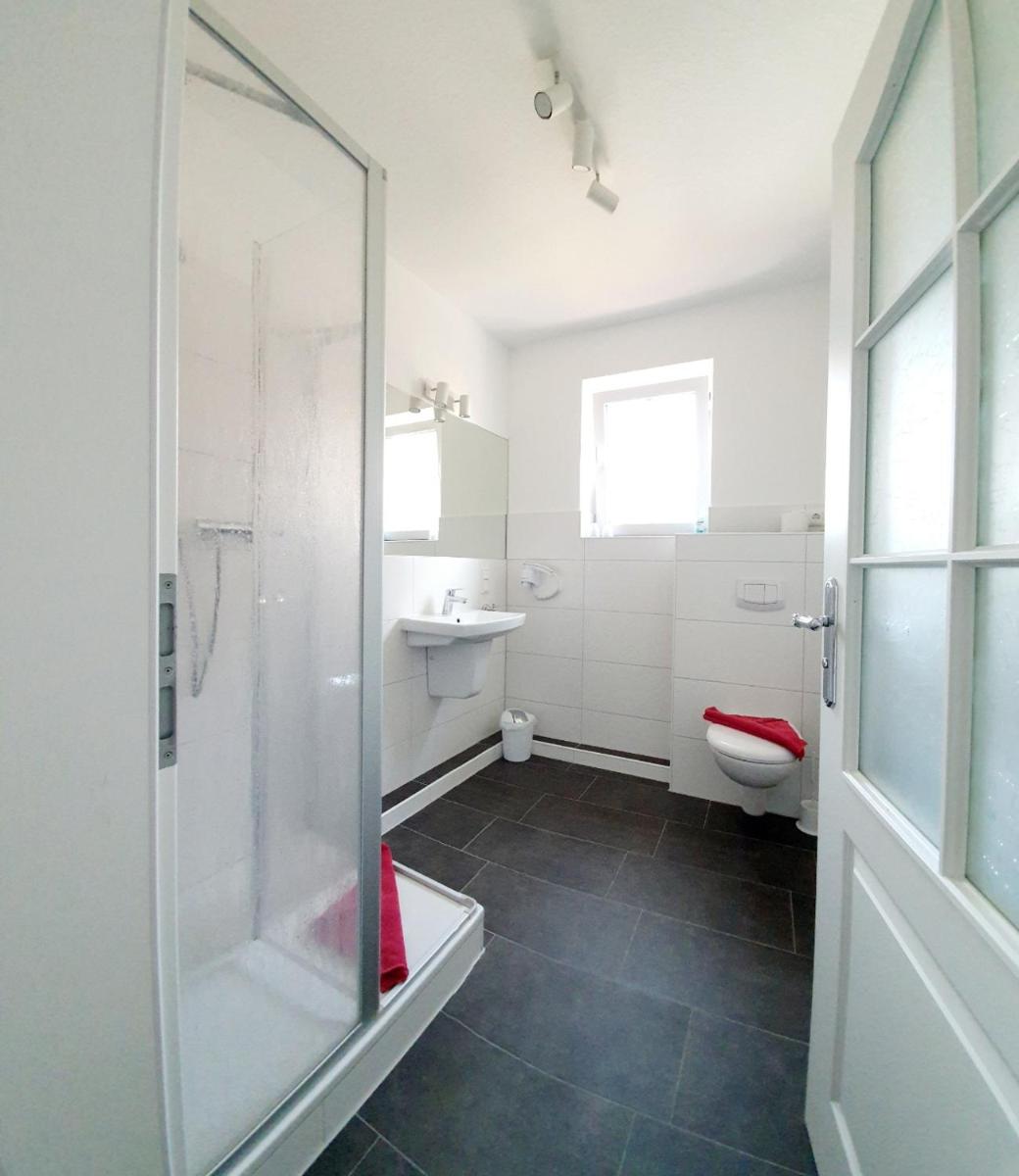 Hotel-Pension Haus Hubertus - Housity