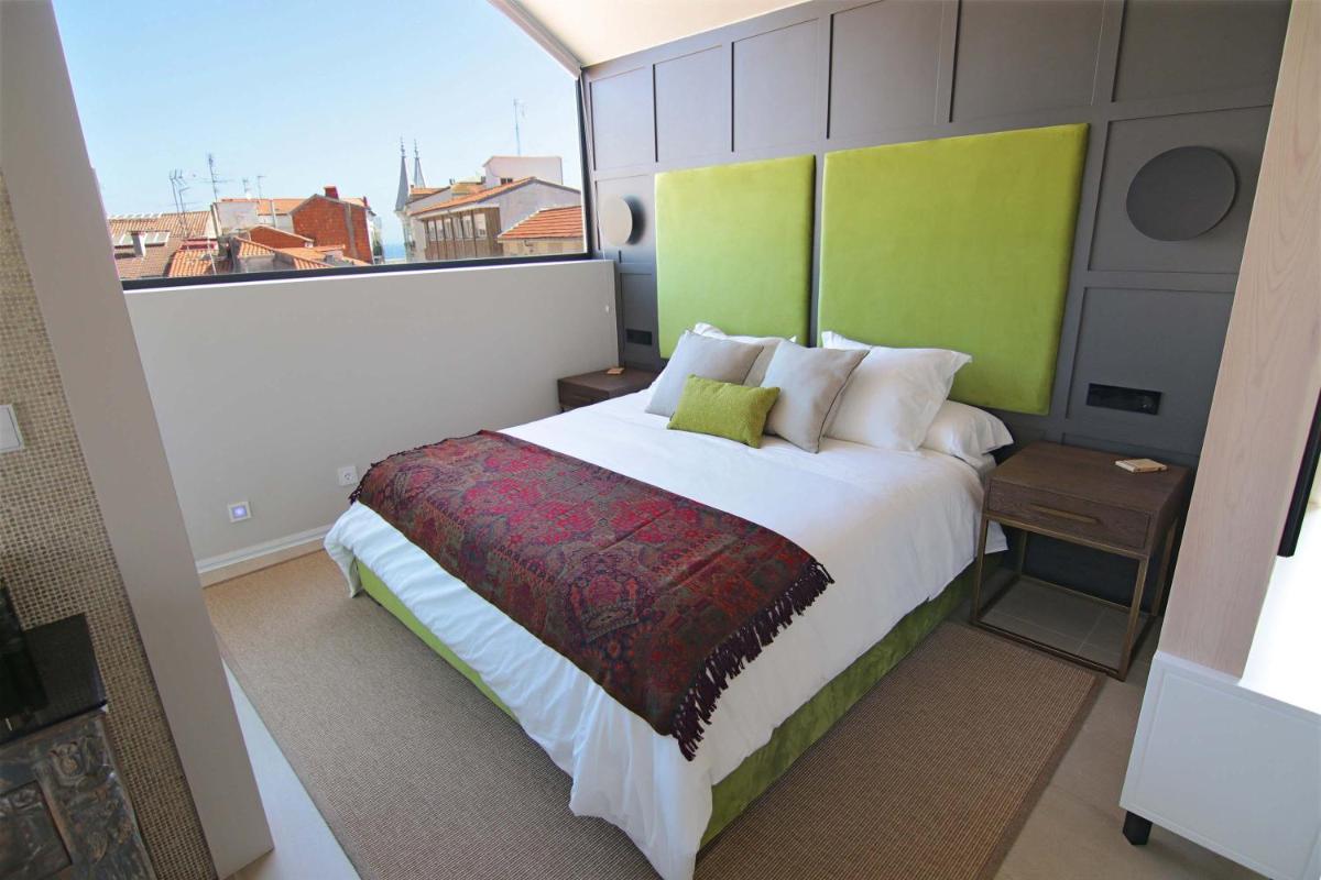 Exclusivo ático en el centro de Castro Urdiales - Housity