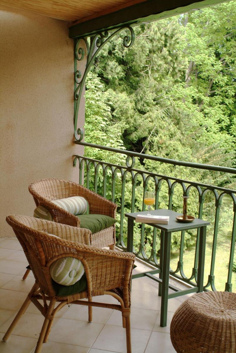 Balcon ou terrasse dans l'établissement Hotel Logis - Chateau de Beauregard