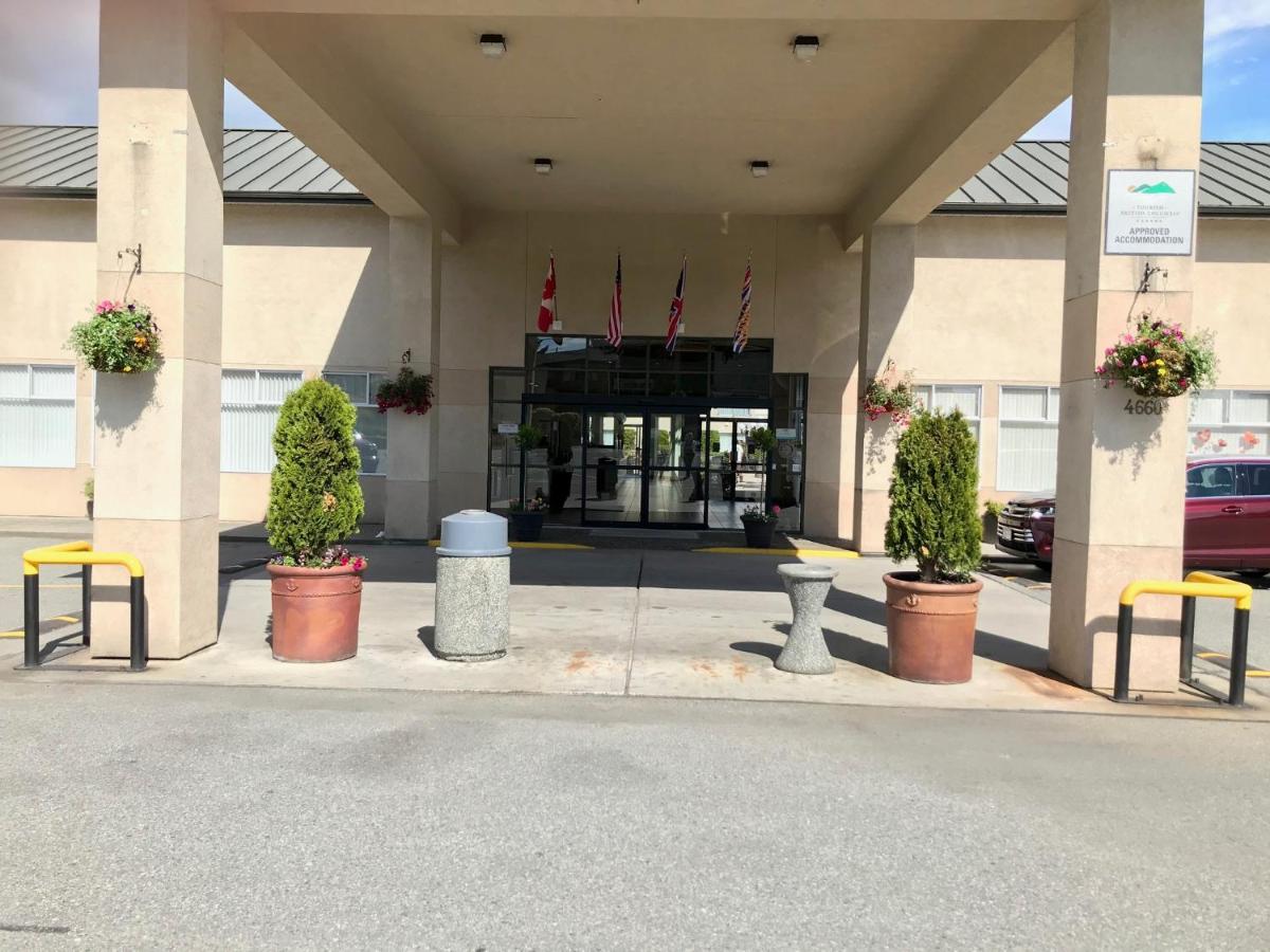 Powell River Town Centre Hotel - Housity