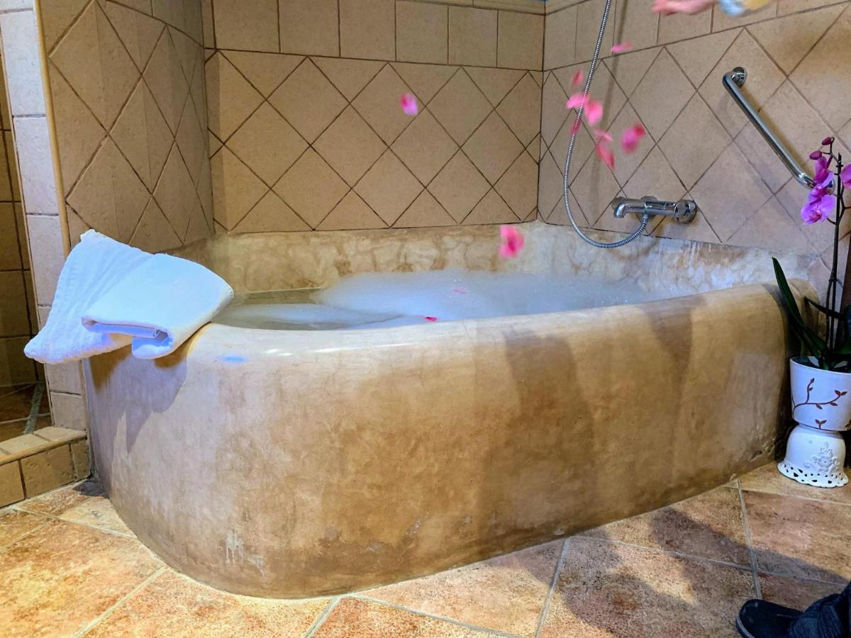 Hotel Rural Molino del Puente Ronda - Housity