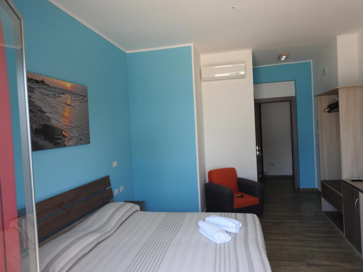 ChrisMare Hotel - Housity