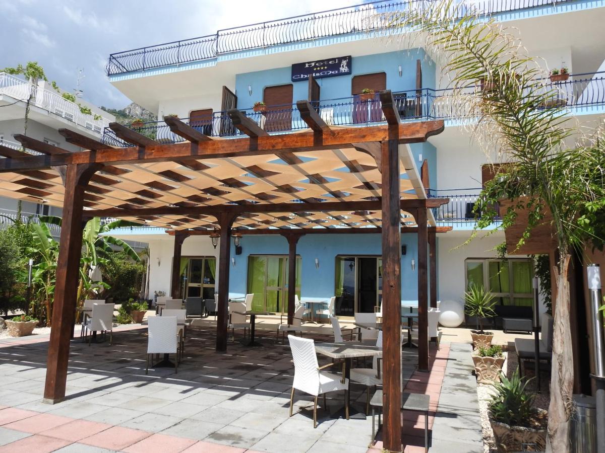 ChrisMare Hotel - Housity