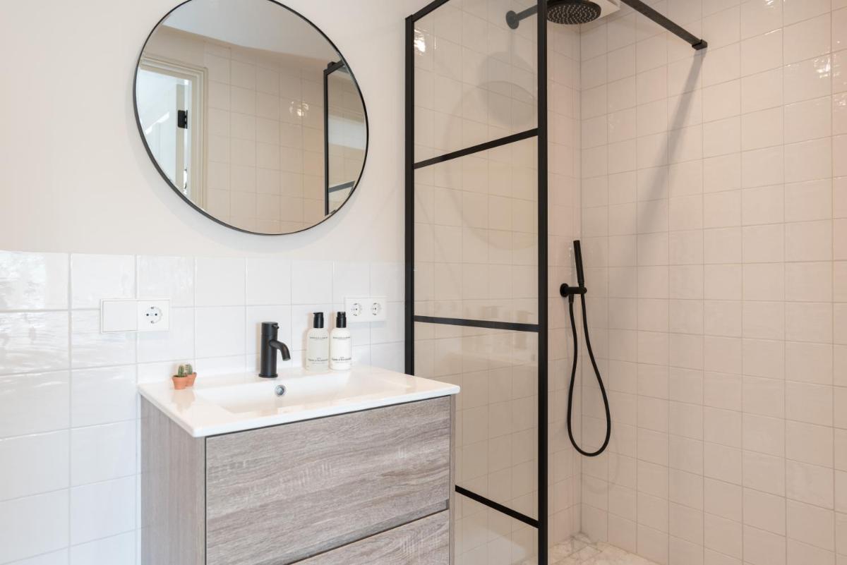 Empire suites garden view - Housity