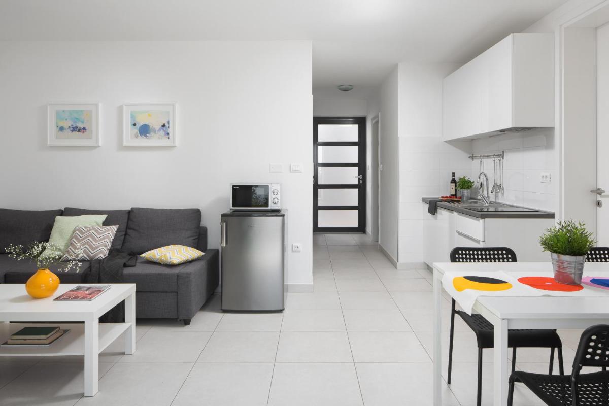 Lemechi Casa Girasole Apartments - Housity