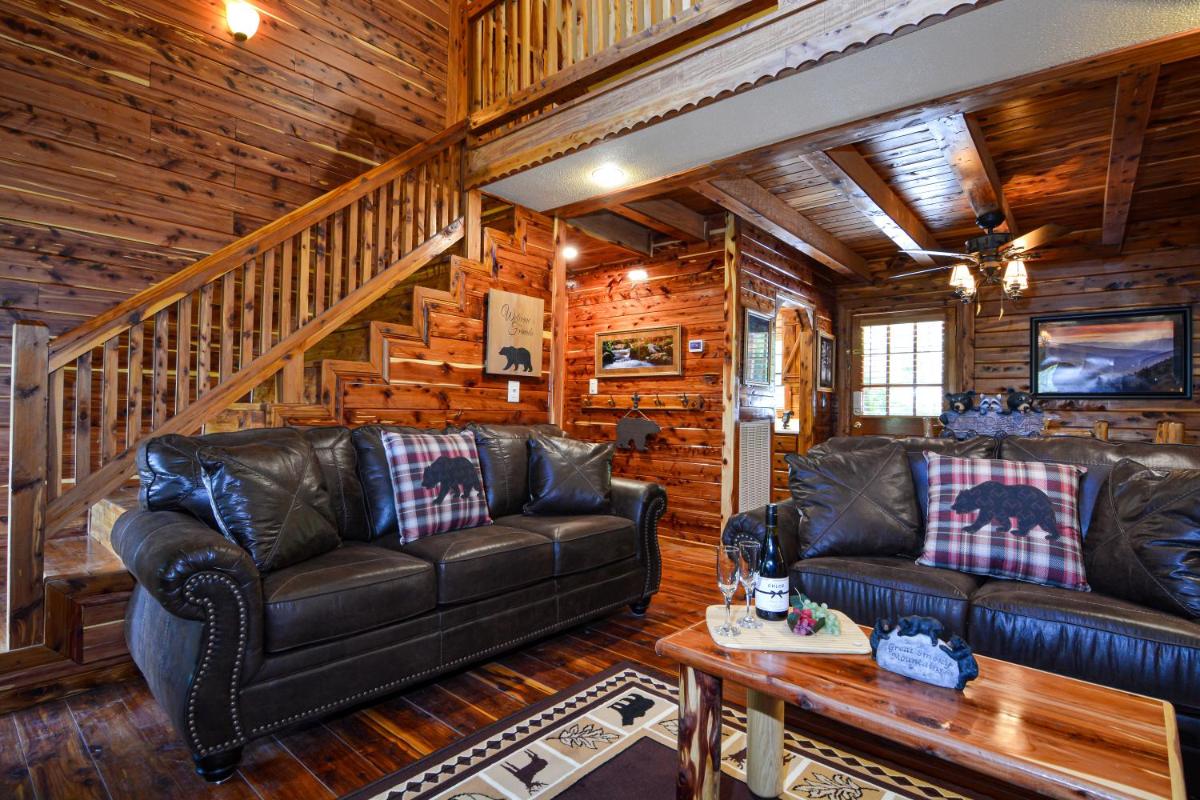 Gatlinburg - Moonlight Mountain Views - Housity