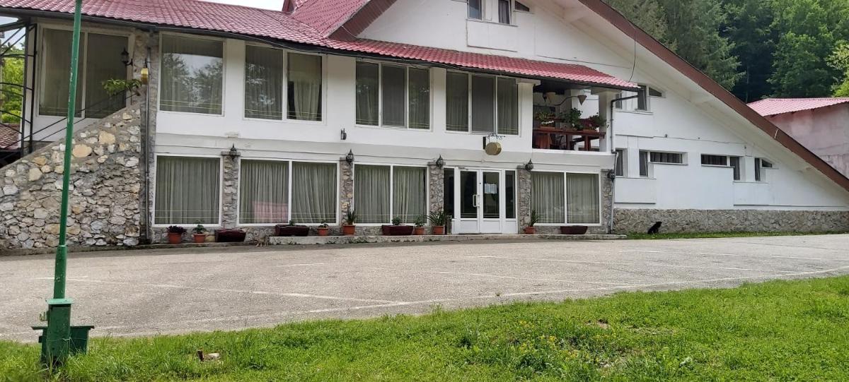 Hotel Turist - Housity